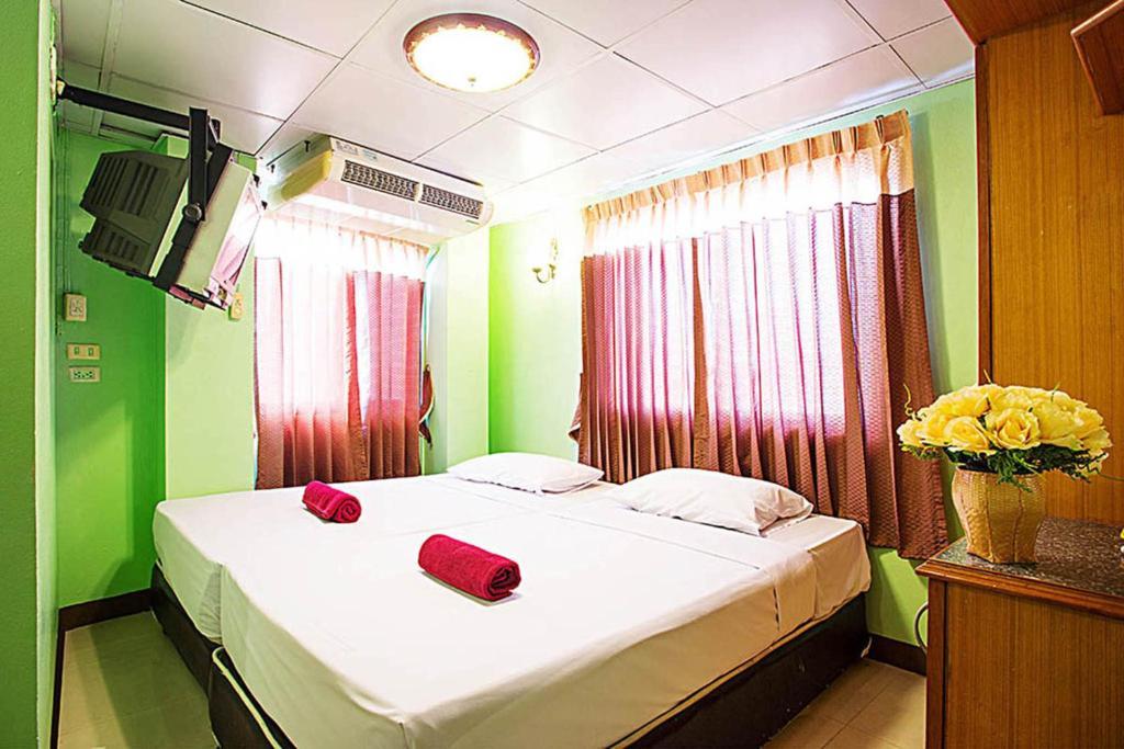 Four Sons Inn Bangkok Rom bilde